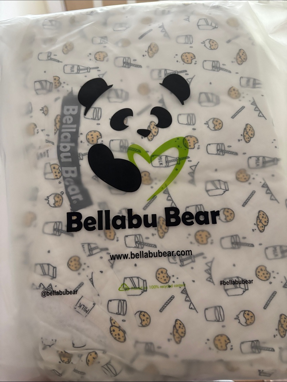 Bellabu Bear milk and cookies Sherpa & bamboo blanket
